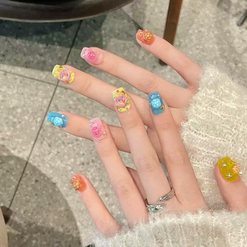 Nail Art - 100 Mini Bunte Schildkröten-Harz-Charms Flache Cabochons